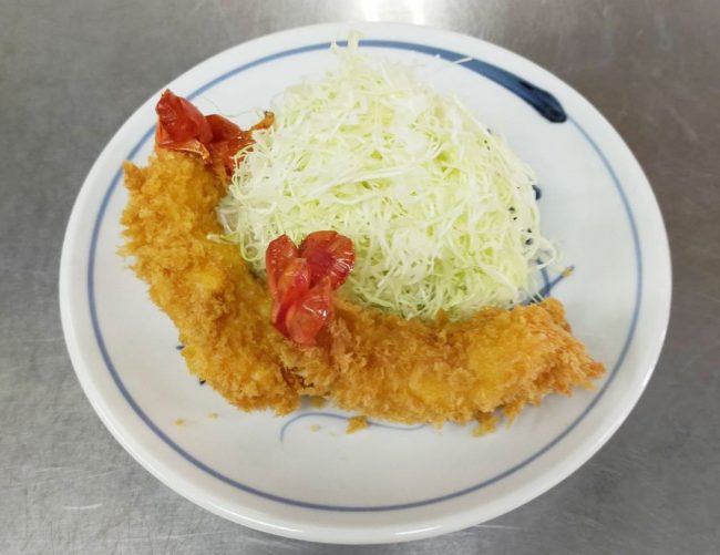 バッチバチの伊勢海老とグルッグルのサザエ とんかつ和紀